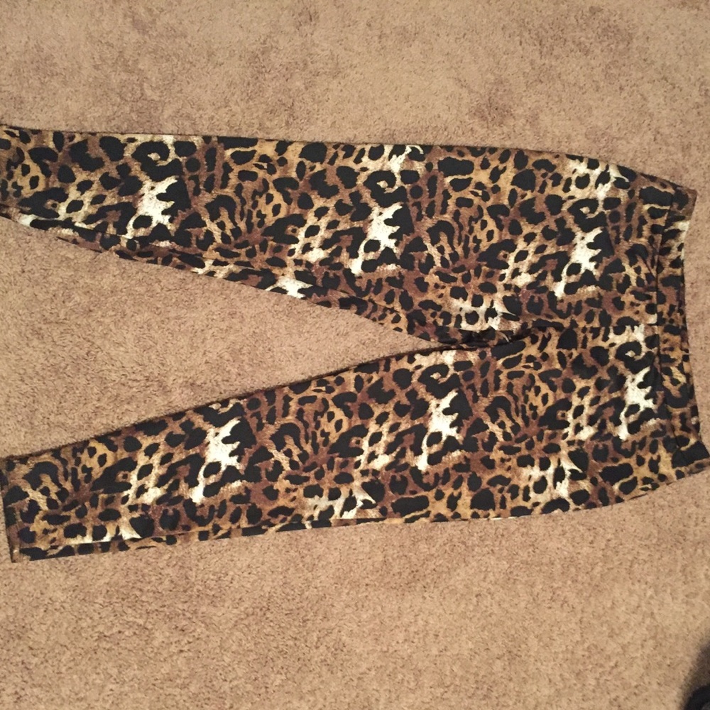 Xhilaration Leopard Print Leggings
